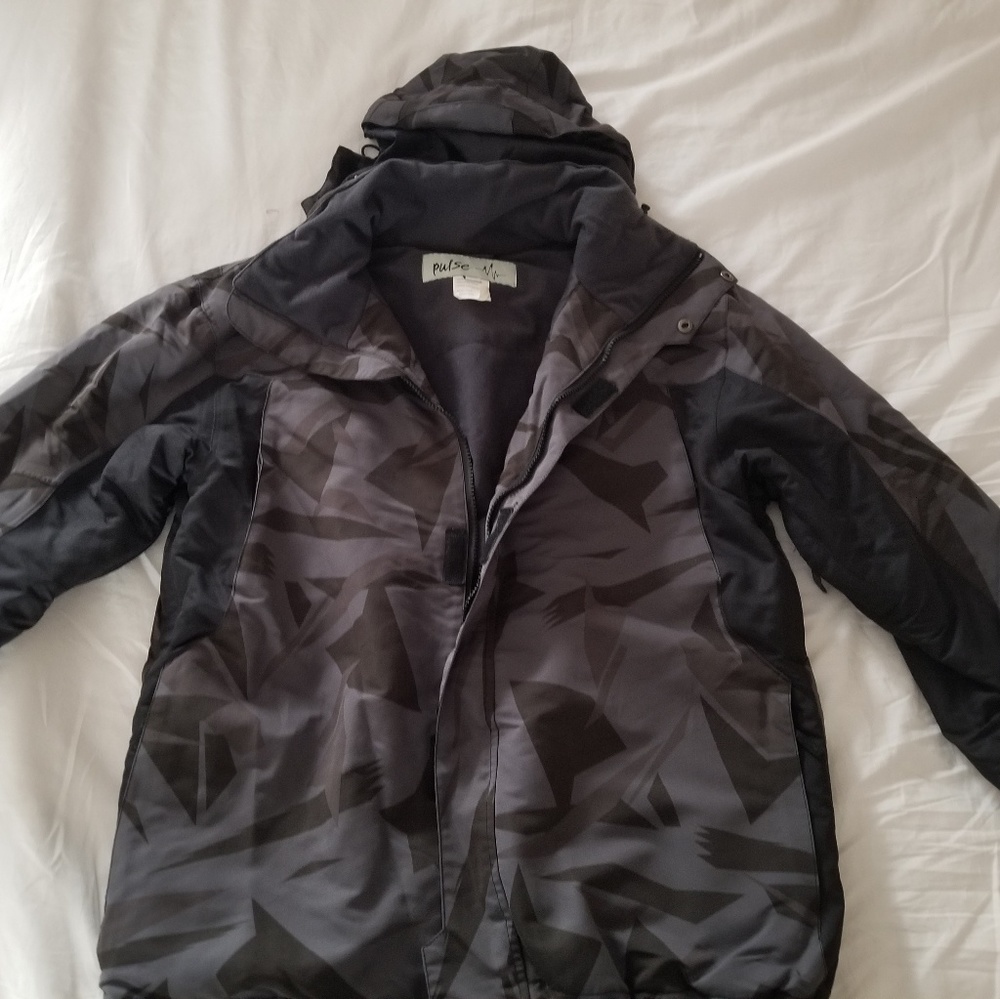 Pluse Snow Winter Jacket Youth Medium